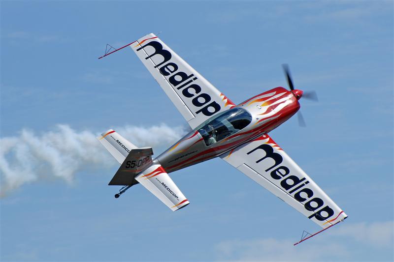 Extra 300 of Peter Podlunsek.jpg